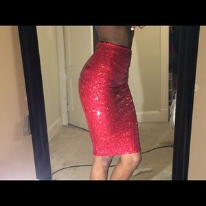 2-piece sequin red skirt and crop top
